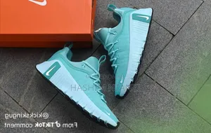 Original New Nike Free Metcon 6 Trainers in a Turquoise Color