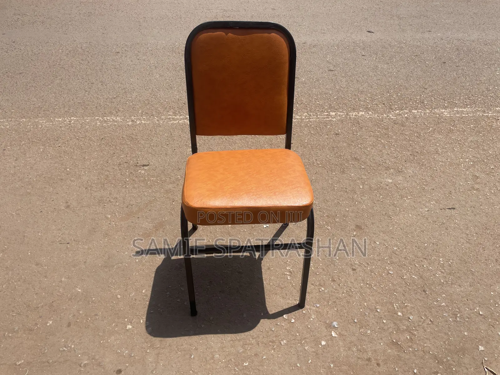 Simple Fourleg Chair