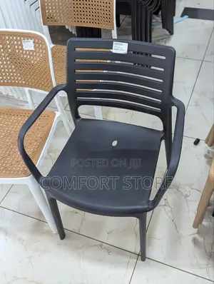 Black Dinning Plastic Chairs