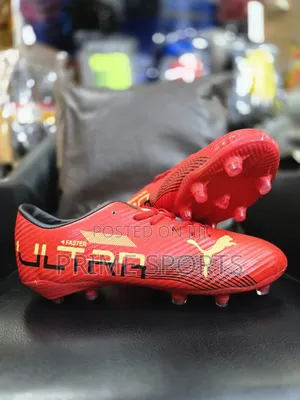 Football Boots (Puma Ultra)