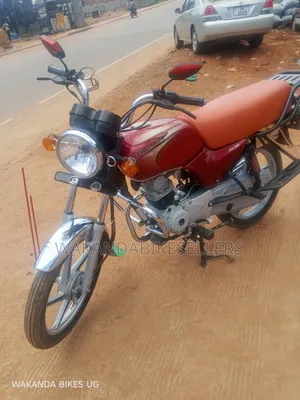 Bajaj Boxer 100 2025 Red