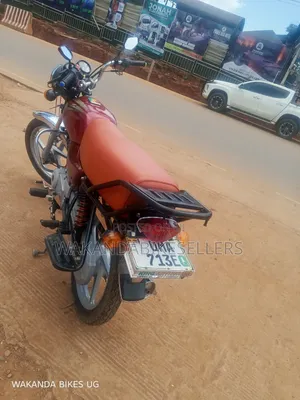 Bajaj Boxer 100 2025 Red