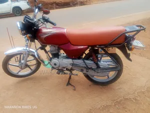 Bajaj Boxer 100 2025 Red