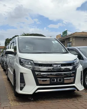 Toyota Noah 2.0 FWD (8 Seater) 2018 White