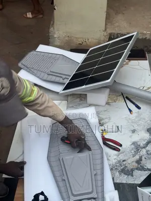 Solar Lights (Street Lights)