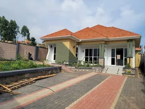 4bdrm Bungalow in Kisaasi, Nakawa for sale
