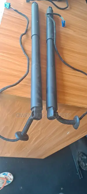 Electronic Boot Struts/Shocks for Gle Coupe W292