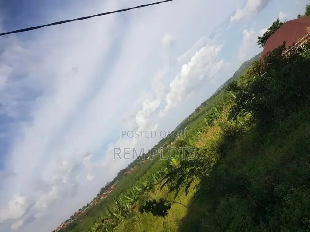 50x100ft Plot at Kakiri Mpegwe