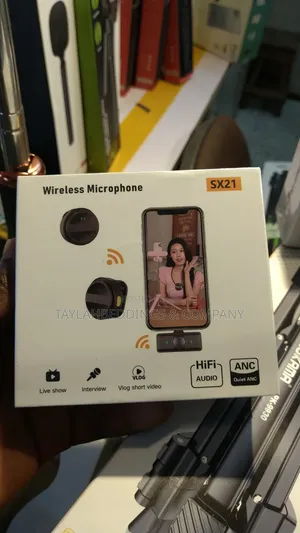 2in1 Wireless Dual Mic Setup for Crystal Clear Mobile Recording