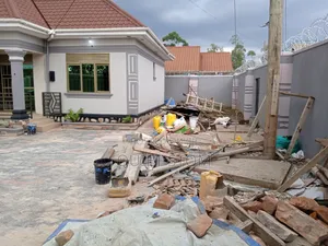 Furnished 3bdrm Bungalow in Kawempe for sale