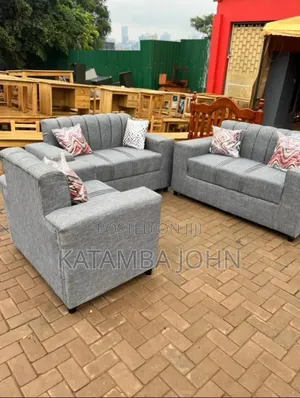Sofaset 2, 2, 1 Available