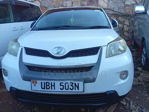Toyota IST 2008 White