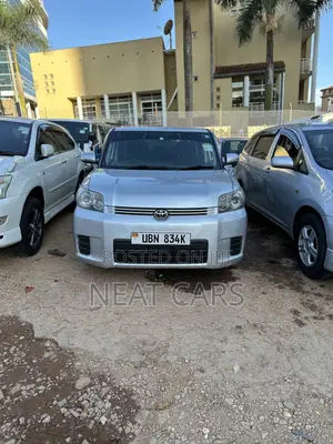 Toyota Corolla Rumion 2009 Silver