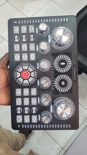 Q7 Live Sound Card, Which Is a Portable Audio Mixer