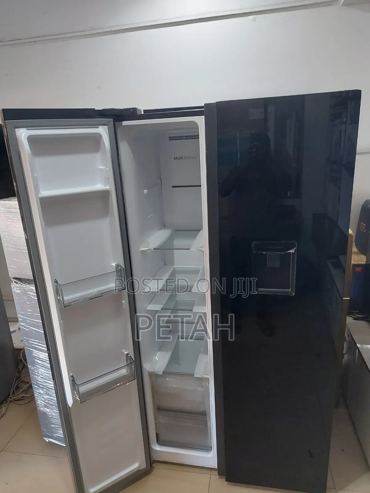 750litres Hisense Side by Side Fridge