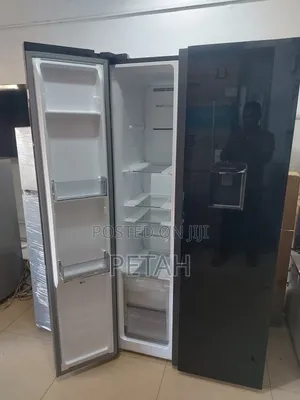 Hisense 750litres Side by Side Black Fridge