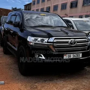 Toyota Land Cruiser 2017 Black