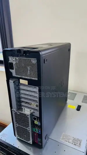 Server Dell VRTX 12GB Intel Xeon HDD 1T