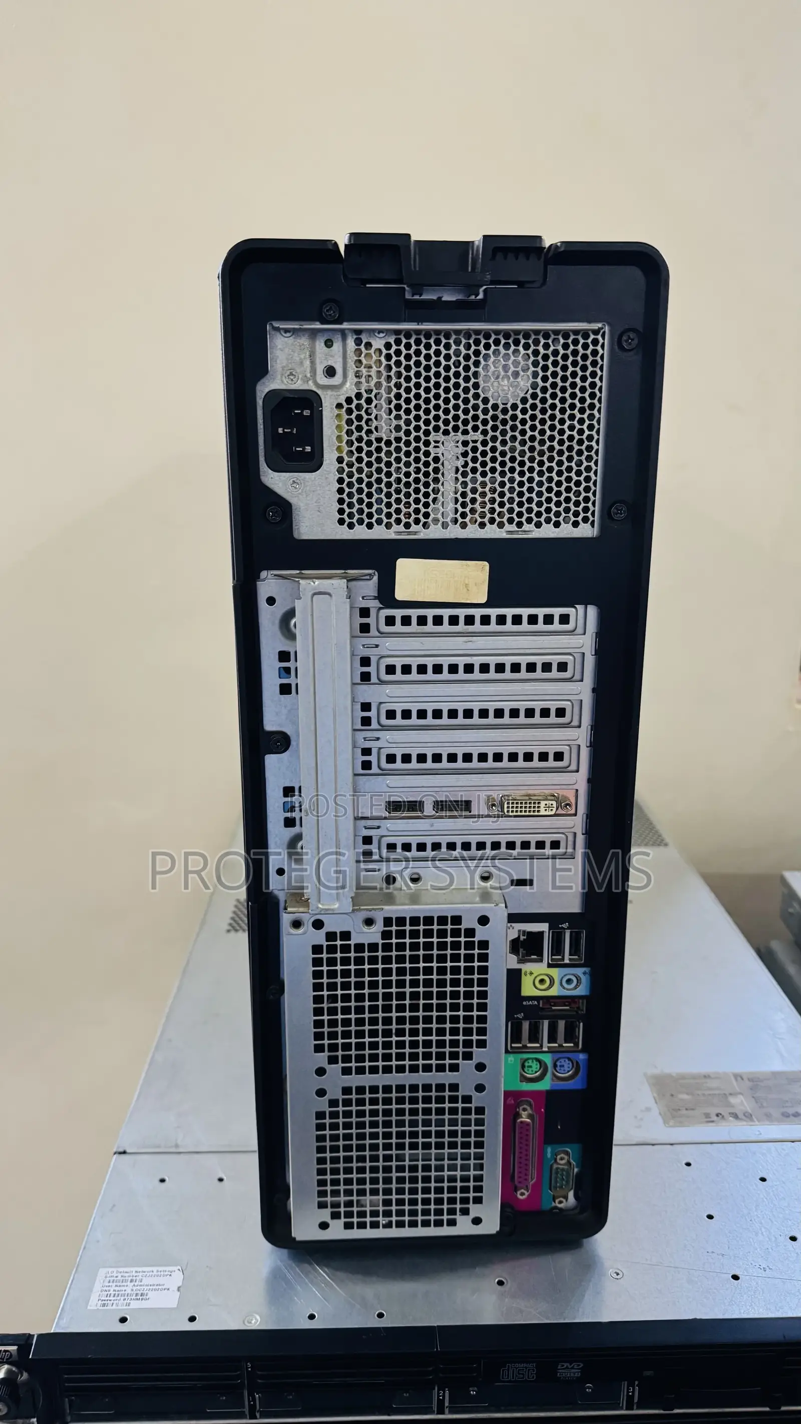 Server Dell VRTX 12GB Intel Xeon HDD 1T