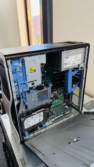 Server Dell VRTX 12GB Intel Xeon HDD 1T