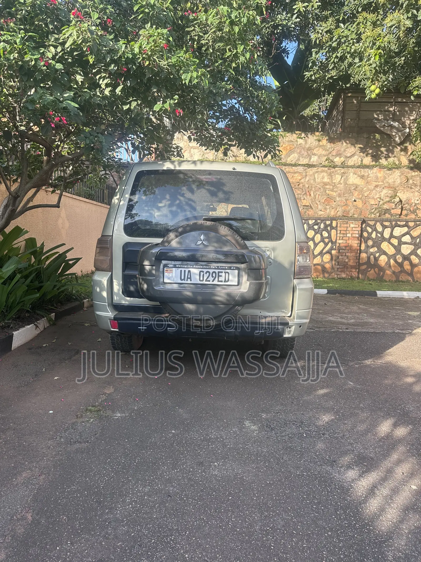 Mitsubishi Pajero 3.0 2010 Gold