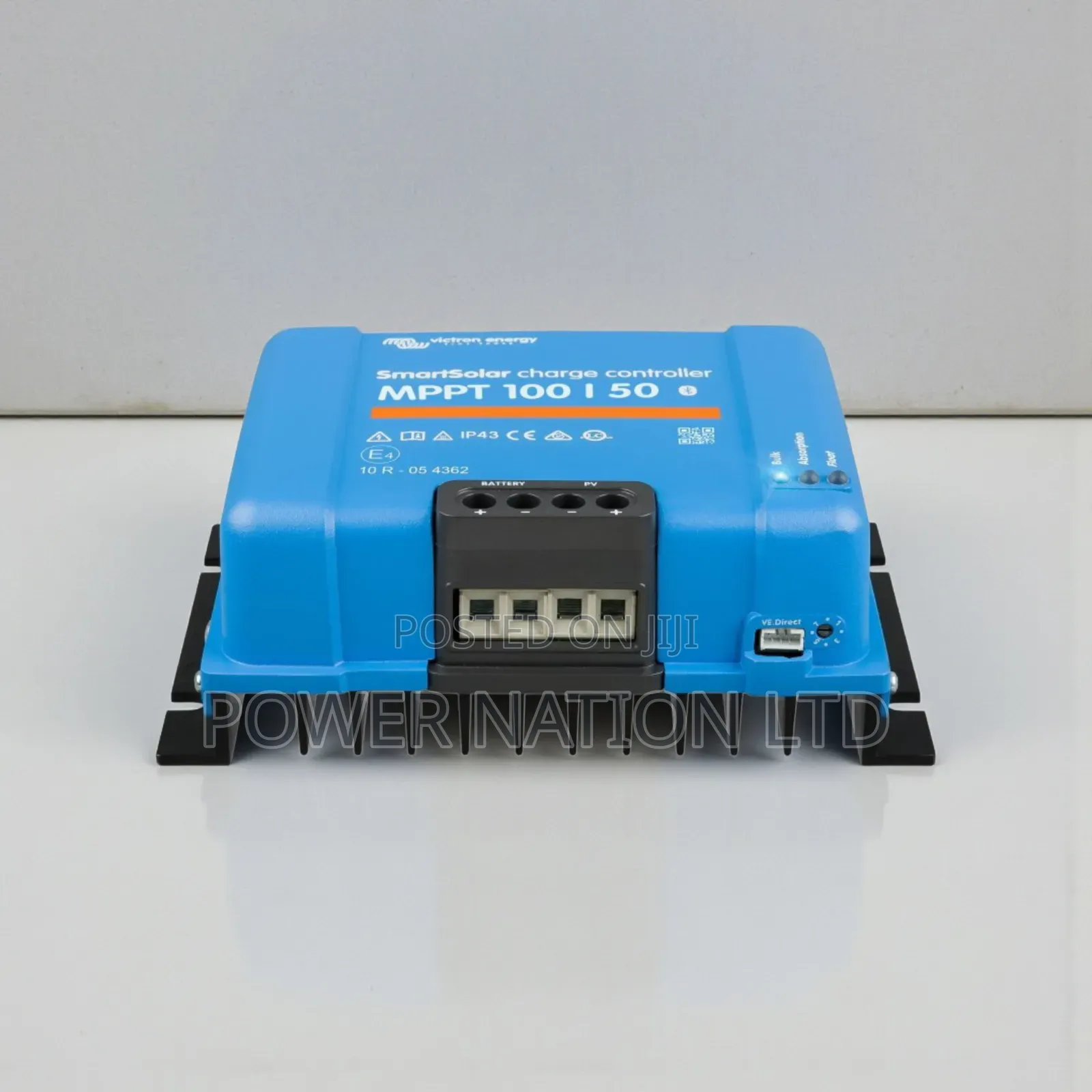 100/ 50a Victron Interstellar MPPT Charge Controller