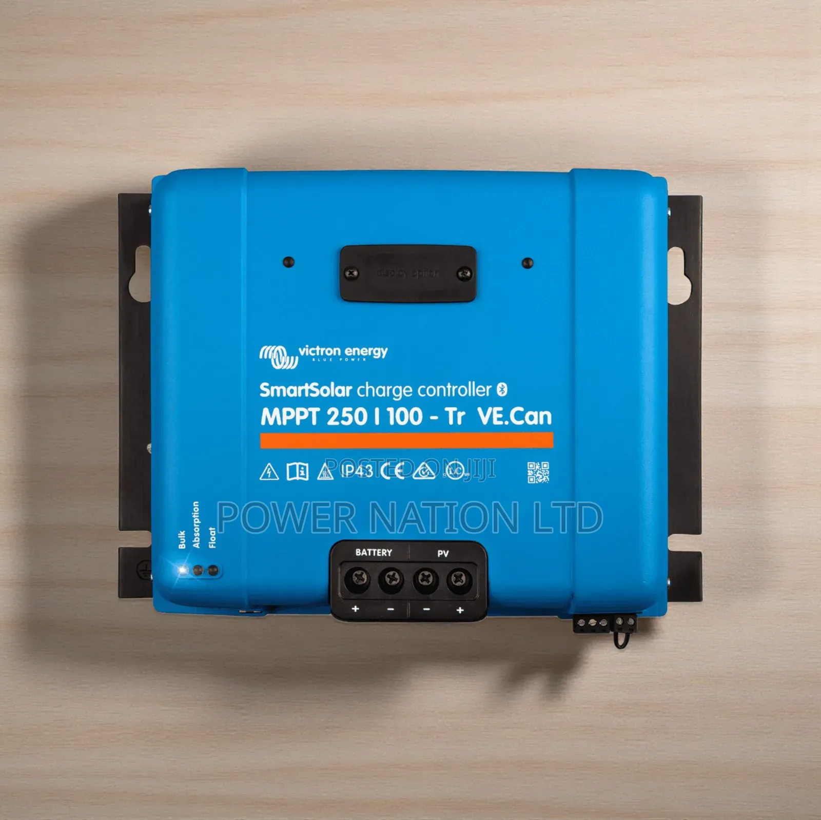 250/ 100a Moontyn Victron MPPT Controller