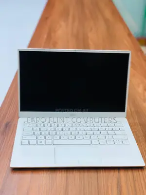 Laptop Dell XPS 13 7390 8GB Intel Core i7 SSD 256GB
