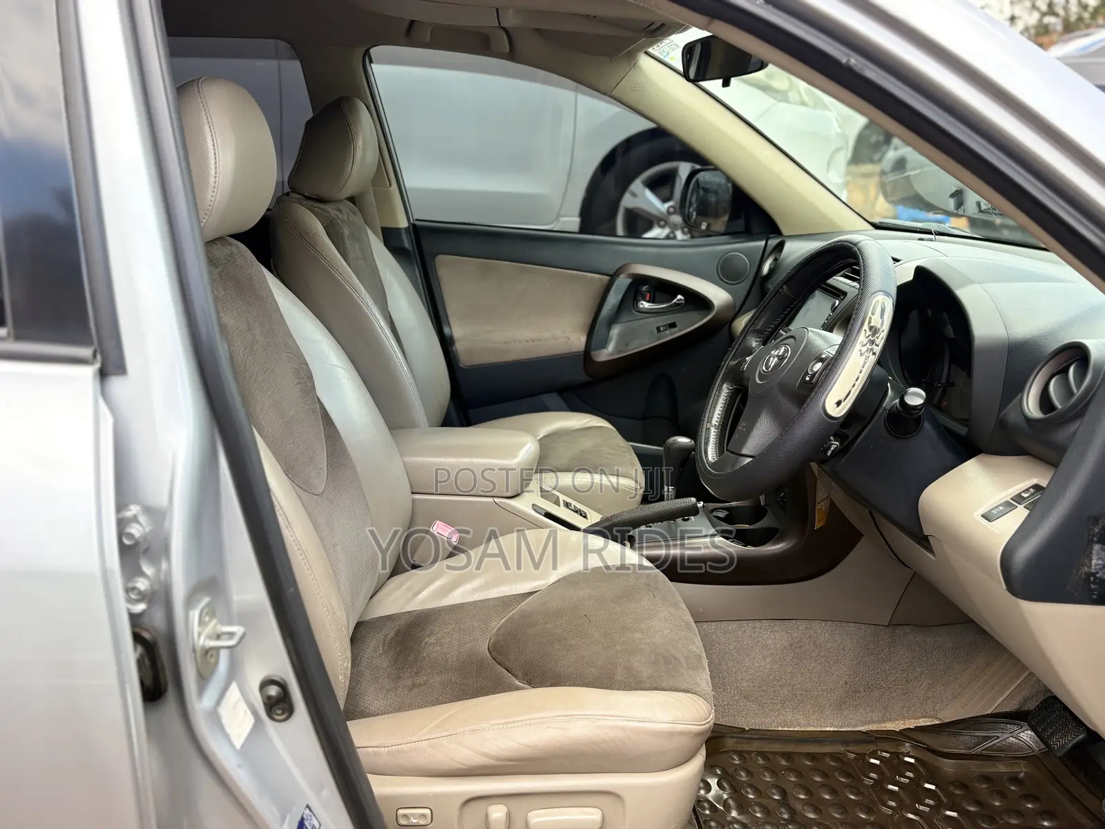 Toyota Vanguard 2008 Silver