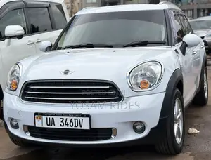 Mini Cooper S 4dr Hatchback (2.0L 4cyl Turbo 6M) 2015 White