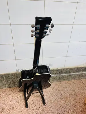 Designed High-Quality Brandnew Yamaha Powered Acoustic Guitar