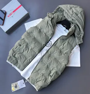 Hoody Half Jacket . Hoodie Removable