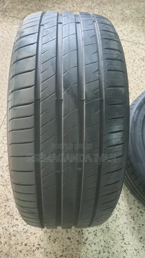 245/45r19 102y Century Tyres Foreign Used