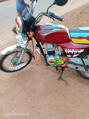 Bajaj Boxer 100 2024 Red