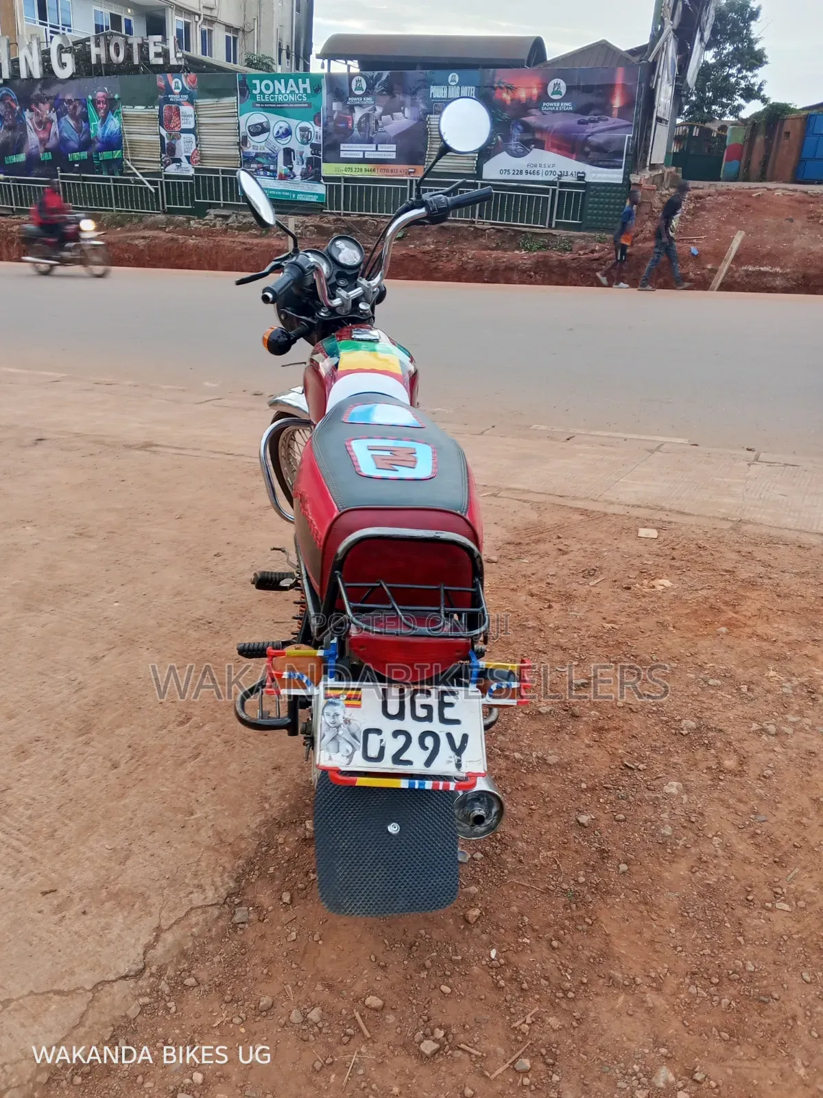 Bajaj Boxer 100 2024 Red