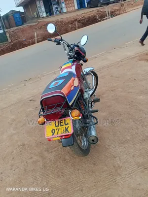 Bajaj Boxer 100 2022 Red