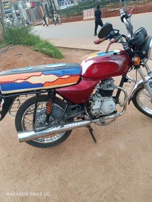 Bajaj Boxer 100 2022 Red