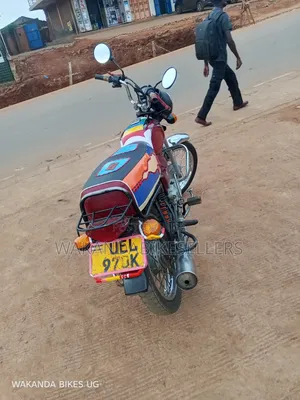 Bajaj Boxer 100 2022 Red