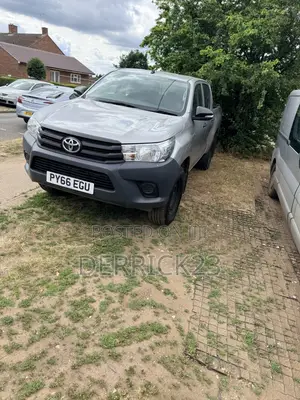 Toyota Hilux 2017 Silver