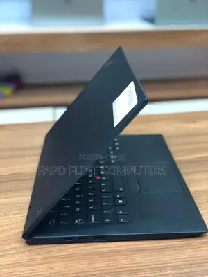 Laptop Lenovo ThinkPad X1 Yoga 16GB Intel Core i7 SSD 256GB