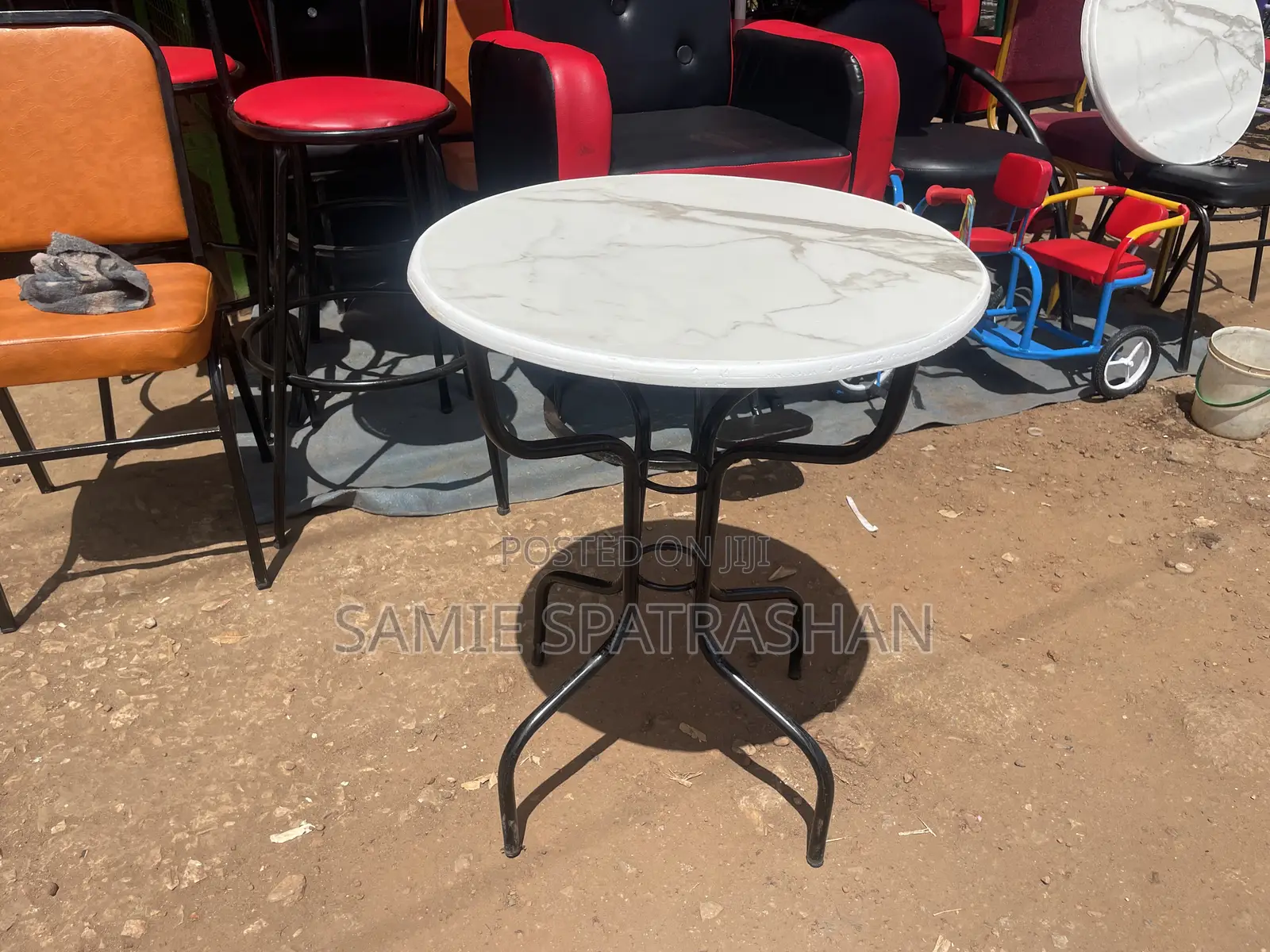 Mable Table