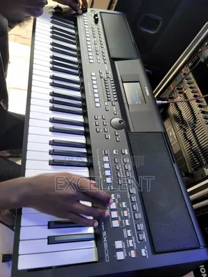 Yamaha PSR Sx600