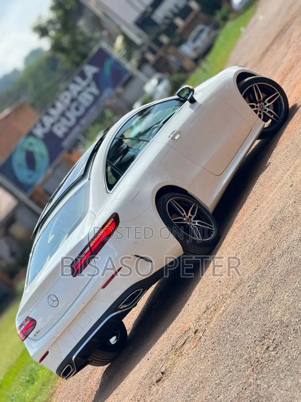 Mercedes-Benz E300 2019 White