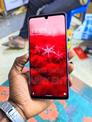 Sharp Aquos Zero 128 GB Purple