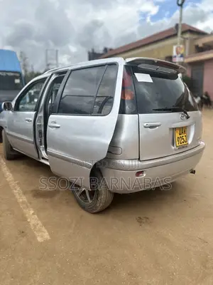 Toyota Raum 1997 Silver