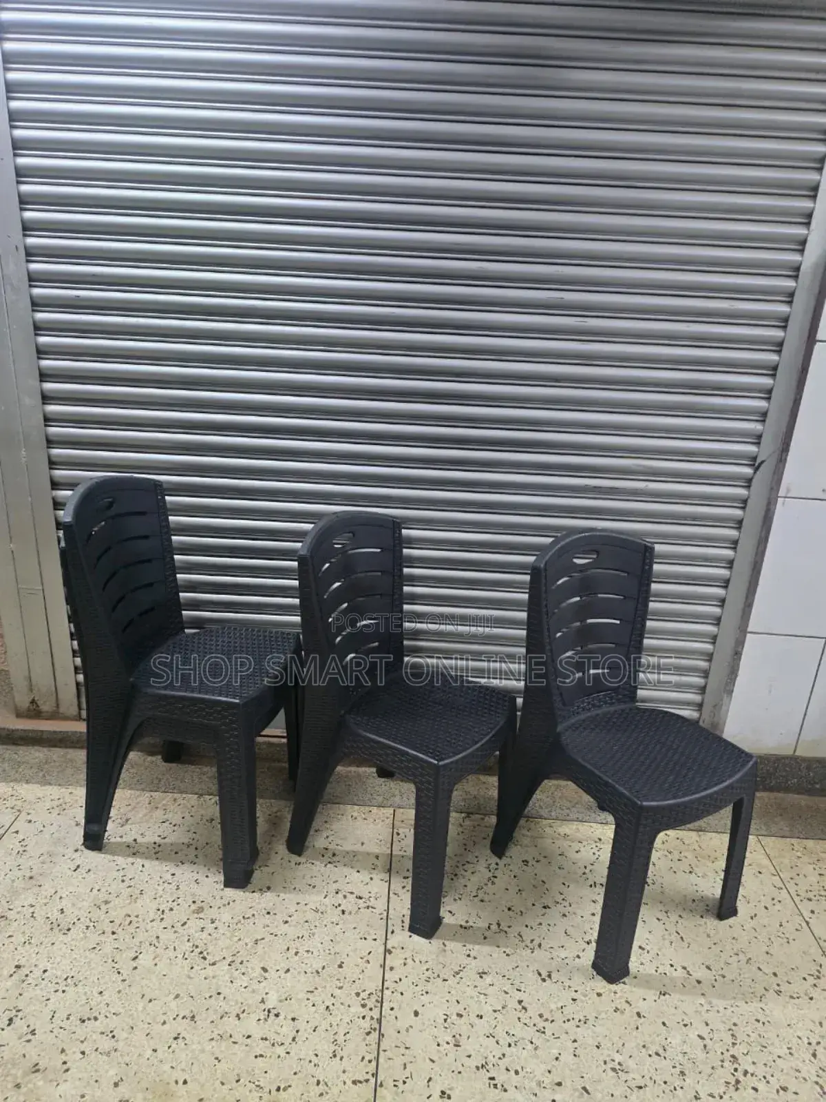 Gripped Plastic Chairs Plastic Chairs