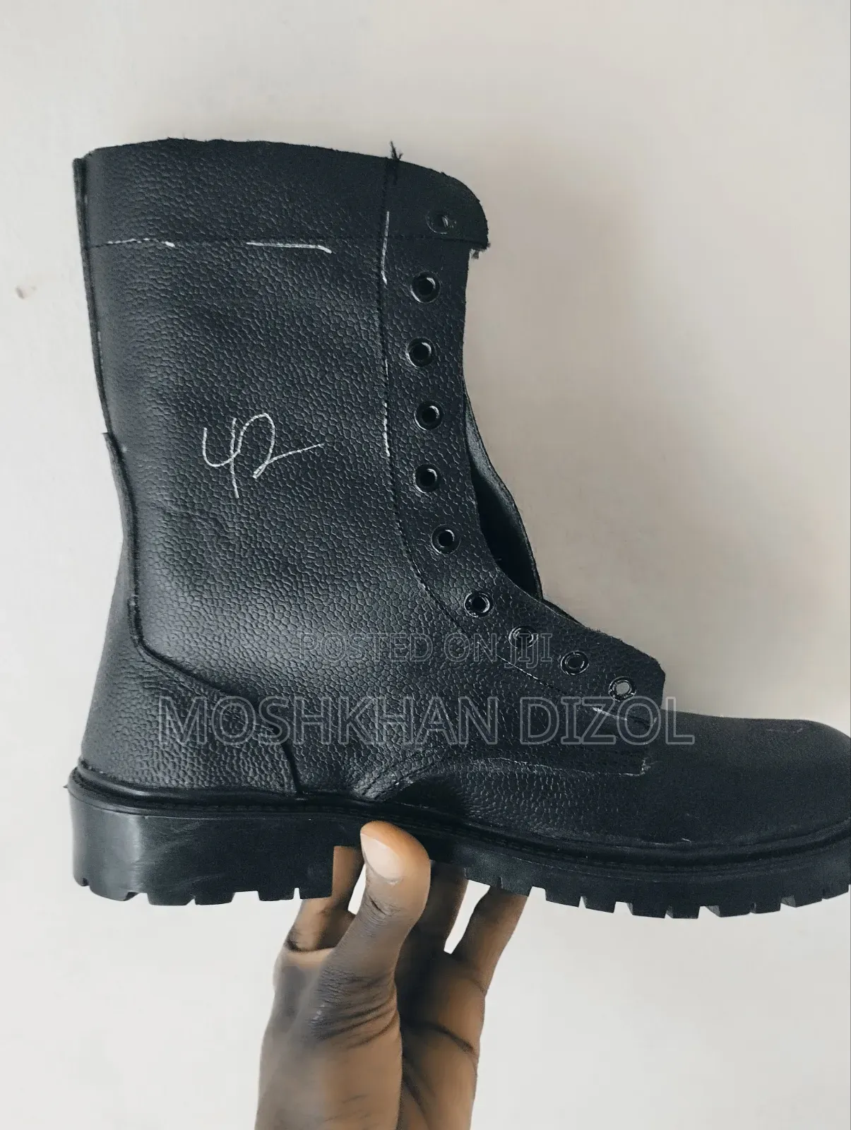 Security Boot Shoes