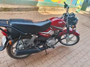 TVS HLX 125 2025 Red