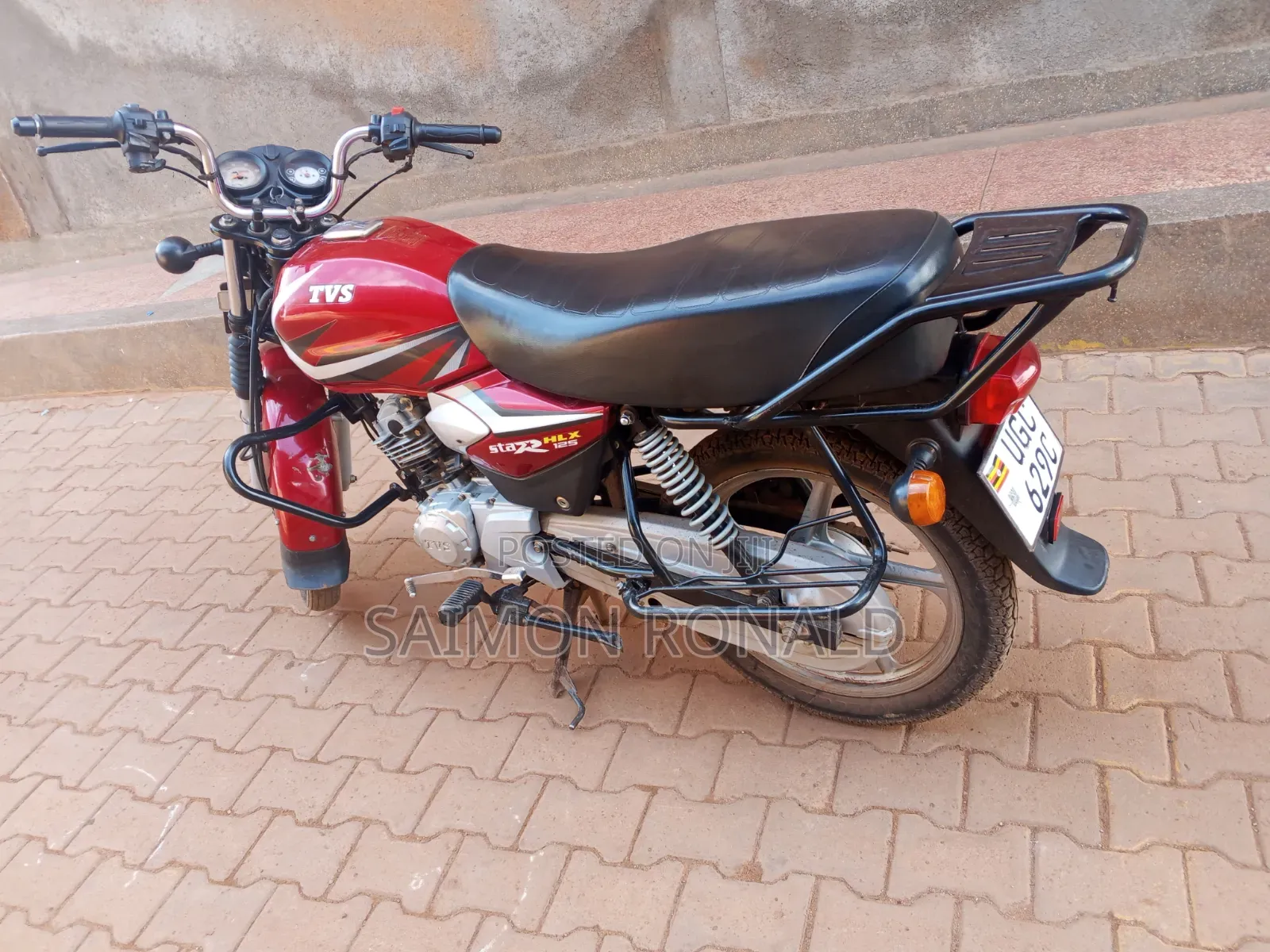 TVS HLX 125 2025 Red