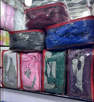 Stacked Coral Blankets Duvets